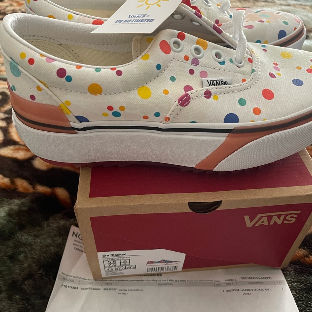Vans era stacked Uv color changing